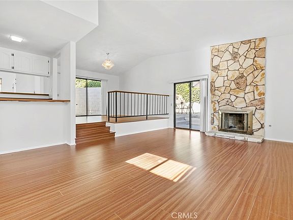 5th image of 1321 Greenbriar Rd