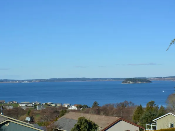 967 N West Camano Dr, Camano Island, WA 98282