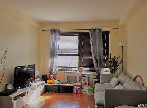 3rd image of 6434 102nd St APT 5U
