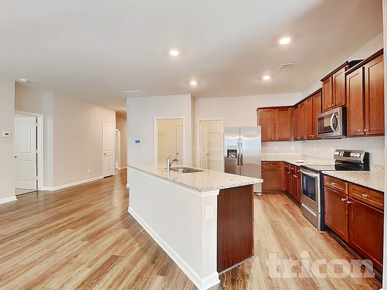 109 Innis Brook Cir — Photo 5