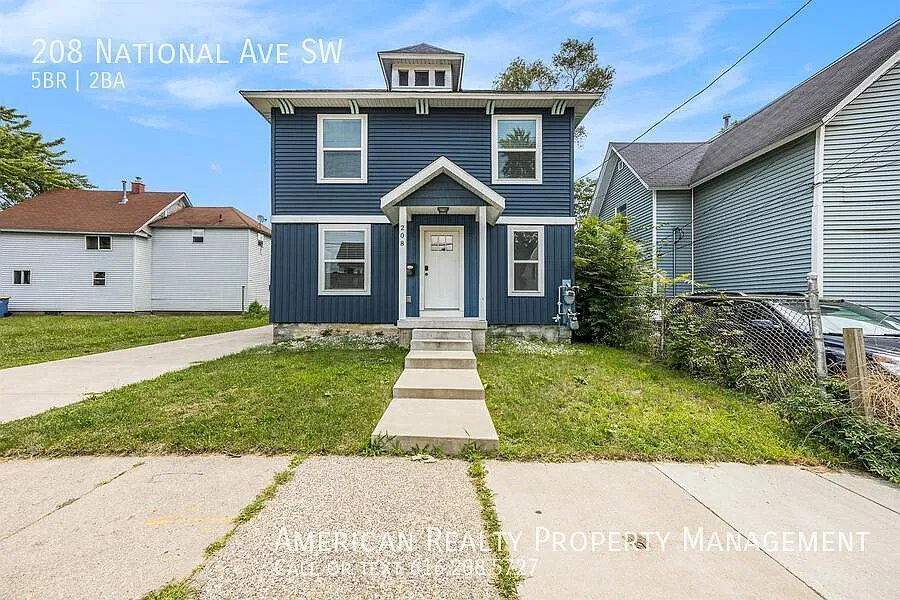 208 National Ave SW