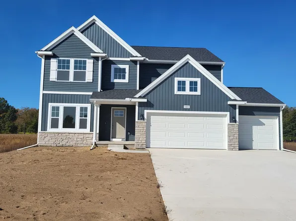 9469 Snow Valley Dr SE, Alto, MI 49302