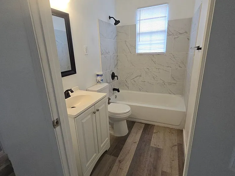 682 Boston St #1 — Photo 3
