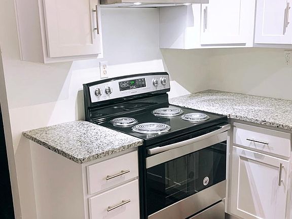 4th image of 1504 Leckie St #1