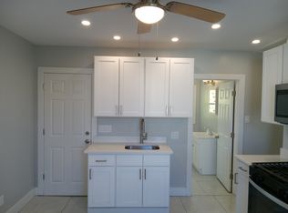 726 4th Ave #2, Troy, NY 12182