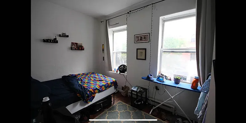 Rented by Delmark Realty LLC | media 23