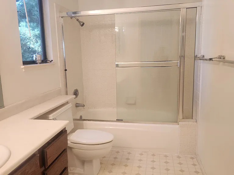 650 Preakness Dr — Photo 7