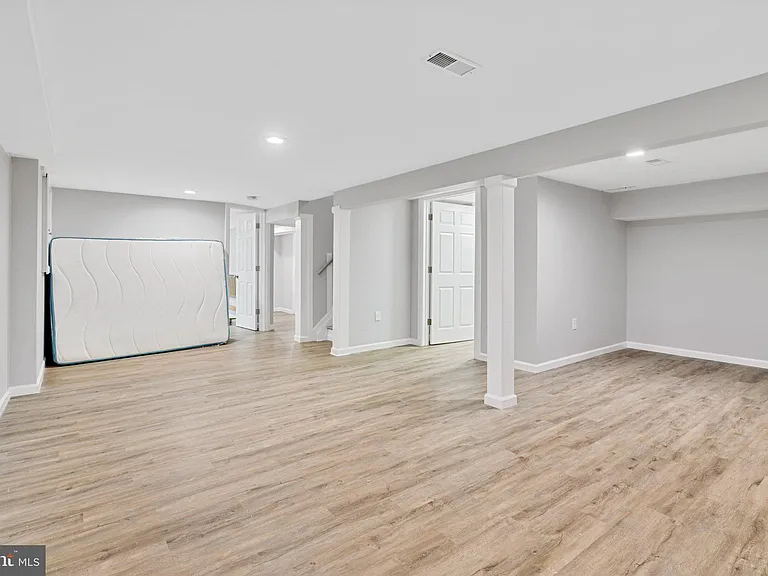501 Bloomfield Dr — Photo 25