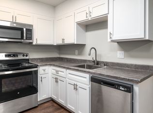 390 Alameda Del Prado #390F, Novato, CA 94949