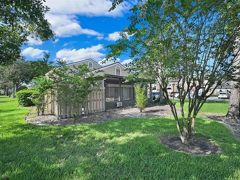 601 Casa Park Ct #K — Photo 28