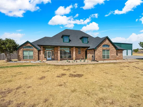 296 Prairie View Dr, Elgin, OK 73538