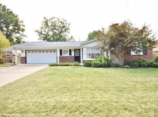2250 Fleming Dr, Florissant, MO 63031