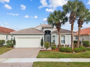 334 NW Springview Loop, Port Saint Lucie, FL 34986