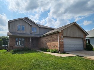609 Flanagan Dr, Minooka, IL 60447
