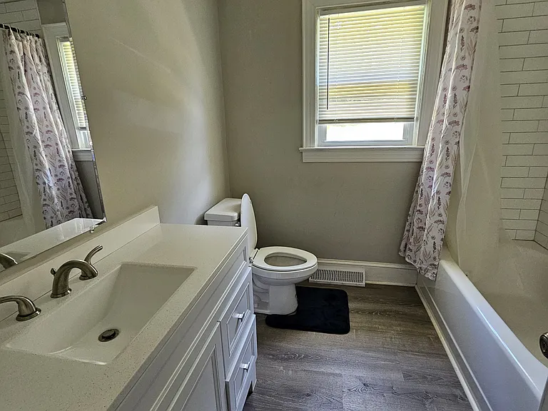 548 Greenway Dr — Photo 14