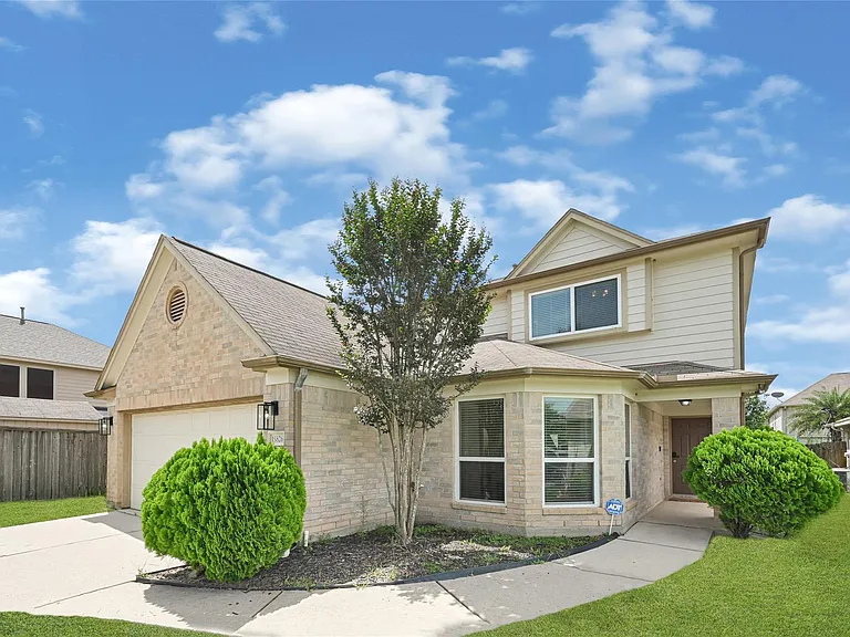 15826 Sheldon Ridge Way — Photo 1