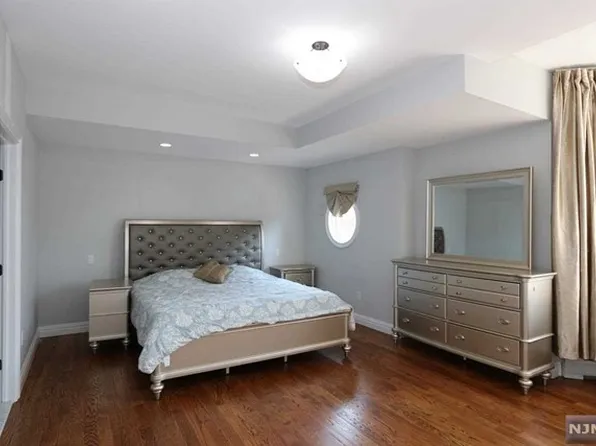 1513 13th Street image 19 of 26