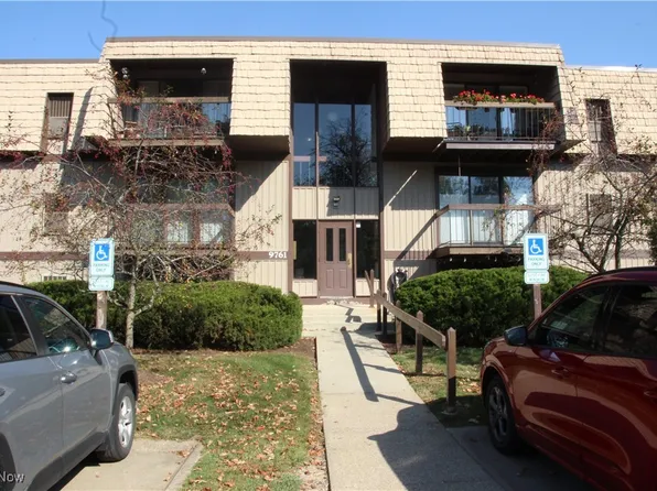 9761 Sunrise Blvd, North Royalton, OH 44133