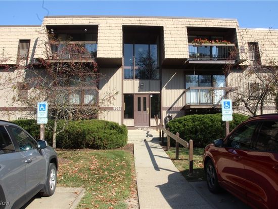 9761 Sunrise Blvd, North Royalton, OH 44133
