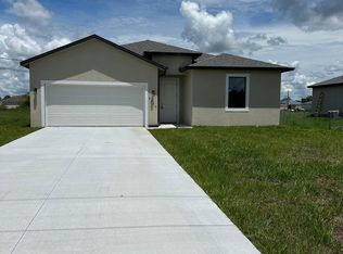 8019 Olive Cir, Labelle, FL 33935