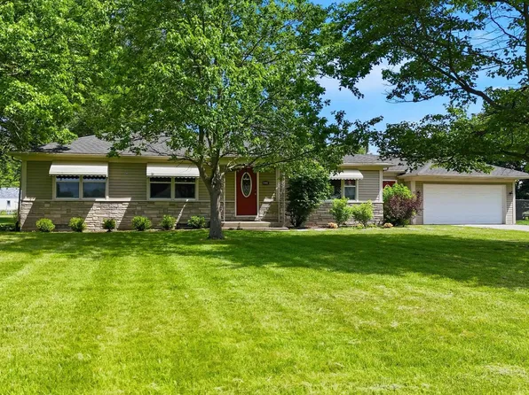 1802 Gillmore Dr, Fort Wayne, IN 46818