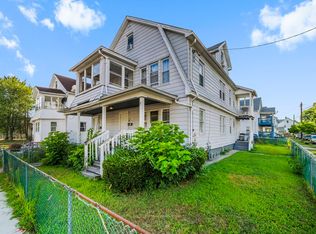 708-710 Carew St, Springfield, MA 01104