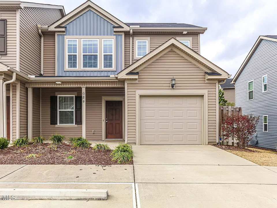 684 Red Cedar Ct