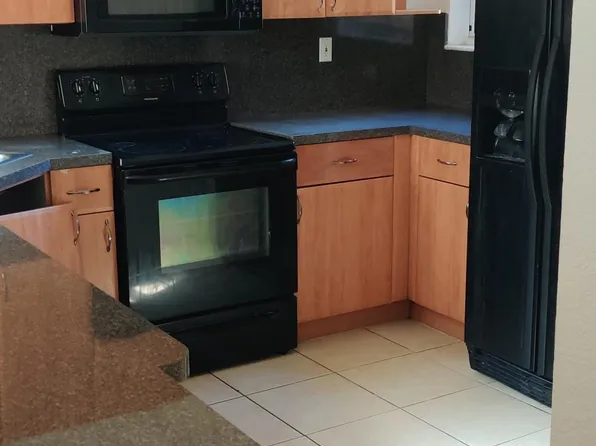 605 SW 10th St, Florida City, FL 33034