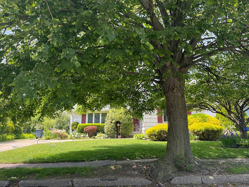 1st image of 1939 Lincoln Ave