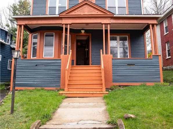 108 S Perry St, Johnstown, NY 12095