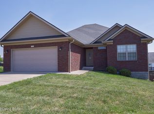 956 Thoroughbred Rd, Shelbyville, KY 40065