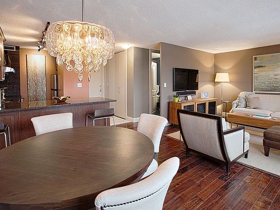 Beautiful color scheme, updated floors, doors, trim work.