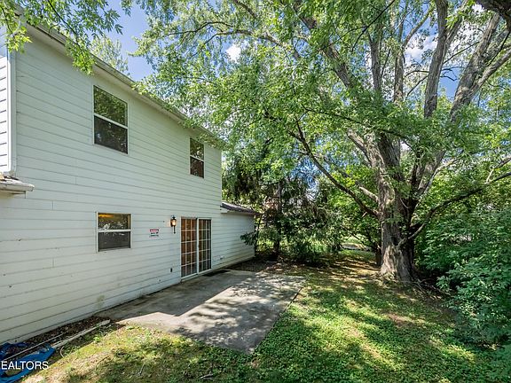 5th image of 808 Black Rock Cir
