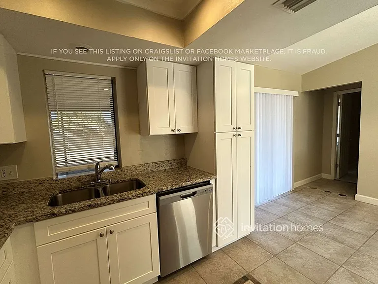 2130 SW 12th Pl — Photo 4