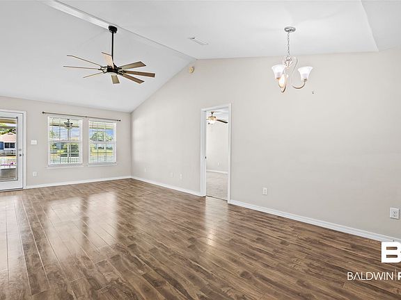 2nd image of 904 Sentinel Cir