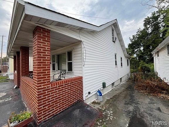 4th image of 7008 Garesche Ave