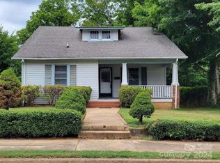 632 Alexander St, Statesville, NC 28677