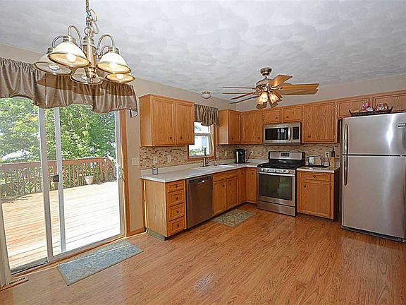 5th image of 5579 Stockton Dr