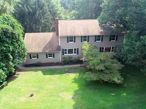 2nd image of 4 Campbell Dr
