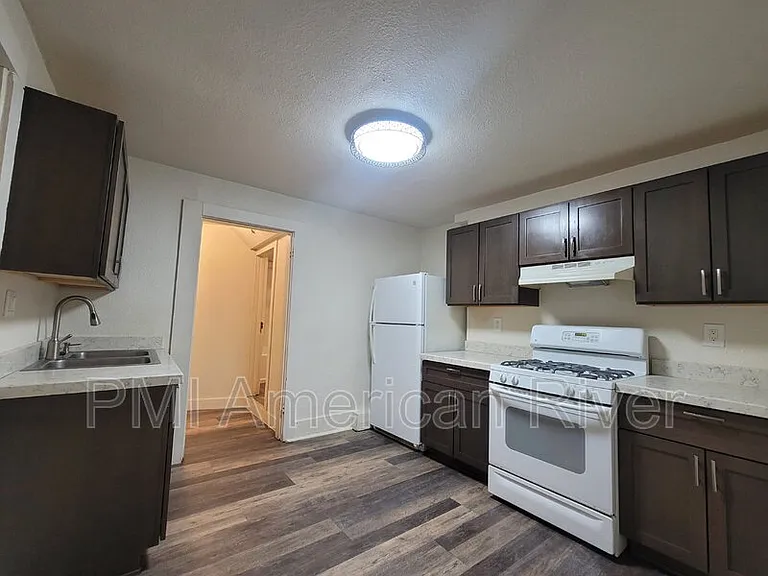 1224 V St #1 — Photo 3