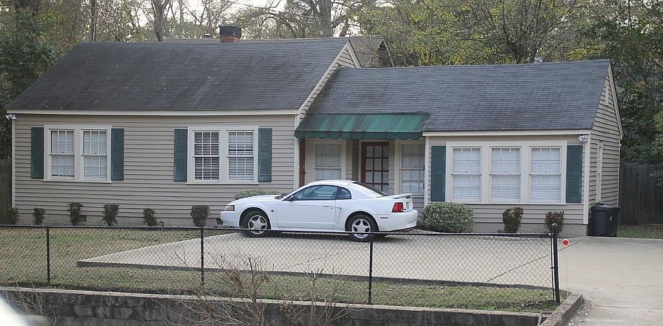 1st image of 2601 Cherokee Ave #2
