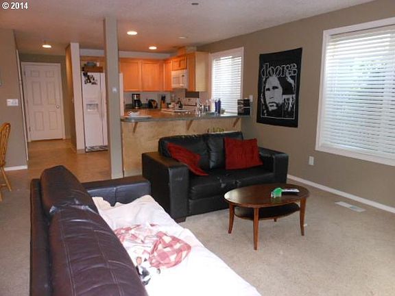 4th image of 10203 NE 58th St