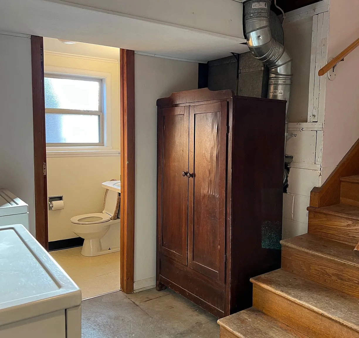 1119 Longwood — Photo 4