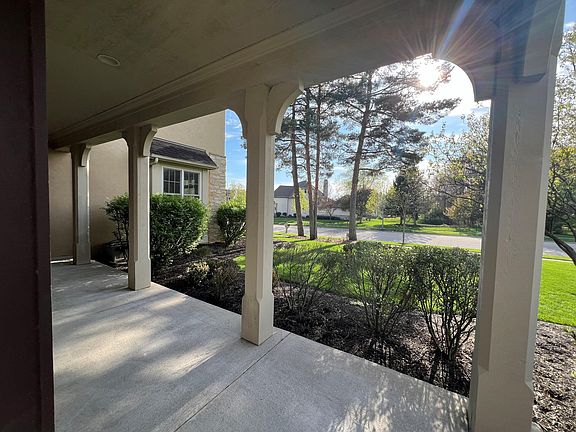 4th image of 8284 Chippenham Dr