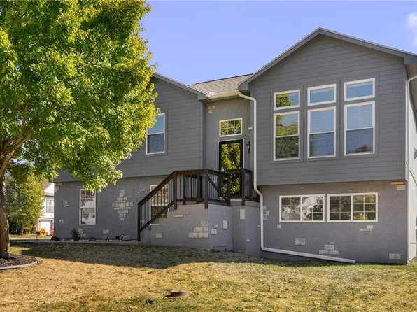 613 N Jones Ct, Independence, MO 64056