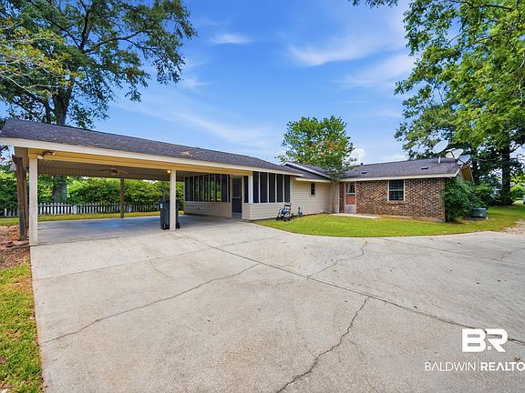5th image of 15780 Dogwood Rd