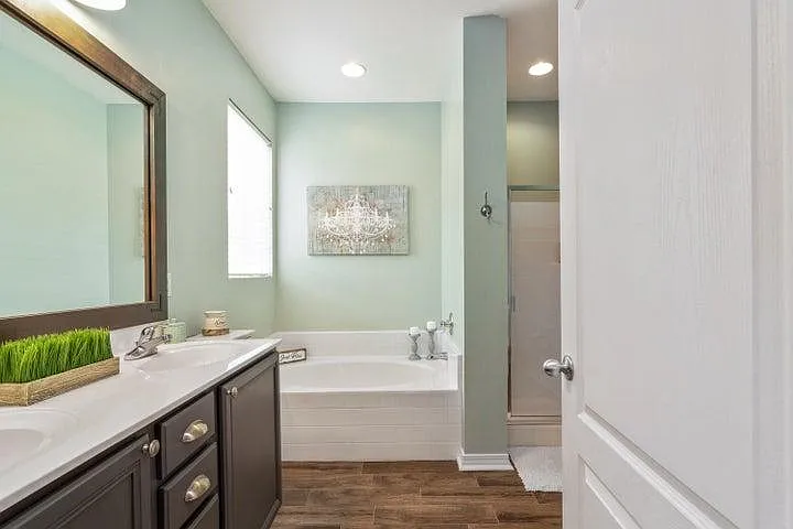 401 Peoria Blvd — Photo 23