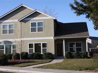 329 Cascade Dr, Central Point, OR 97502