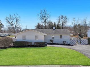 10 Sutton Pl, Ronkonkoma, NY 11779