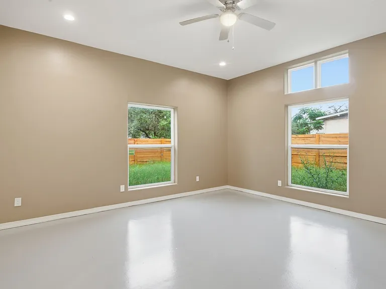 17621 Stacey Ln — Photo 17
